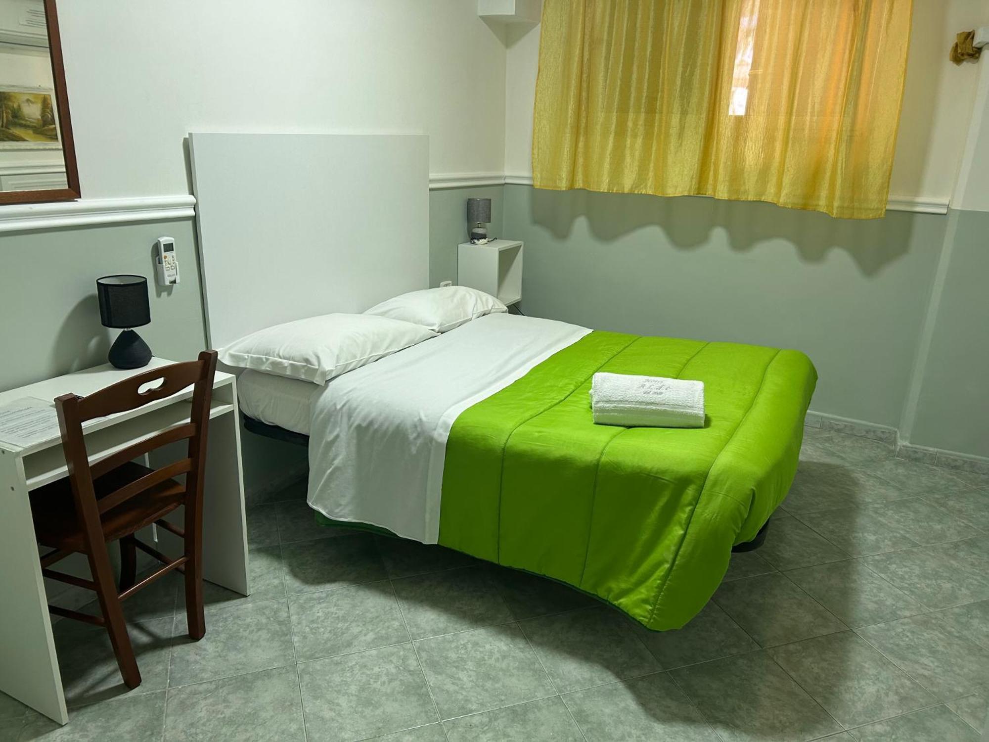 Hotel Alloggio Del Conte Naples Exterior photo