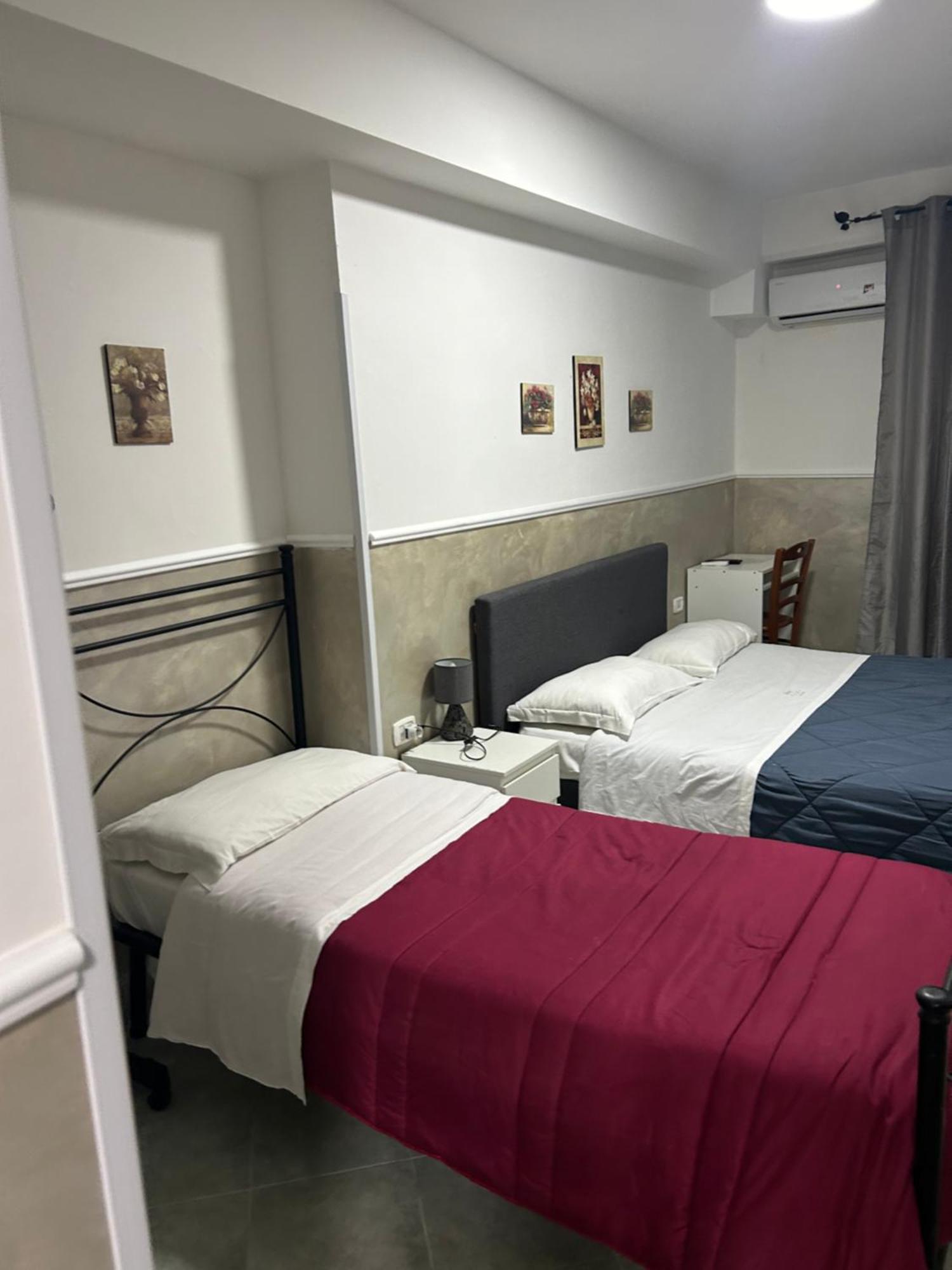 Hotel Alloggio Del Conte Naples Exterior photo